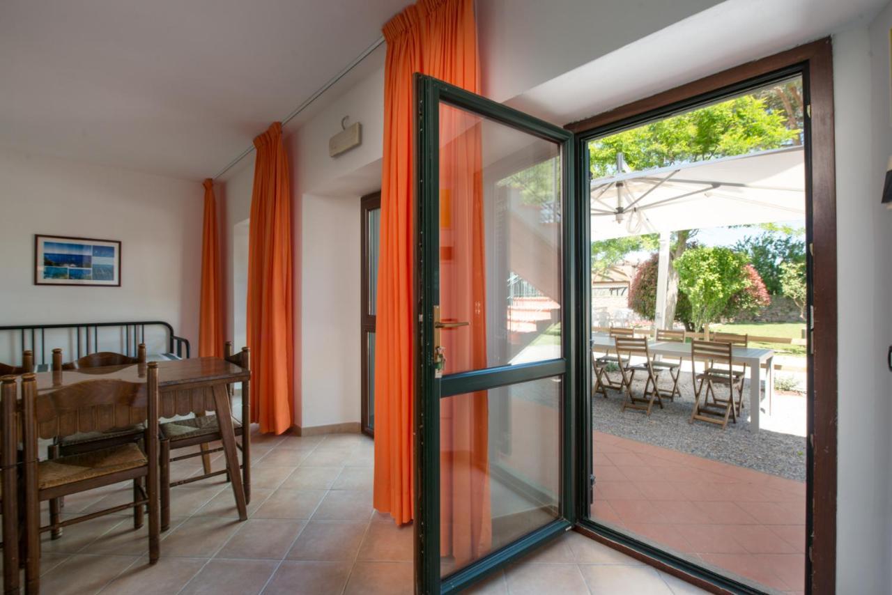 Agriturismo Le Vecchie Scuole كامبيليا ماريتيما المظهر الخارجي الصورة