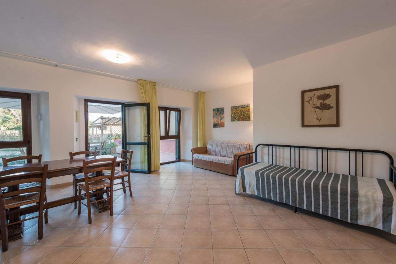Agriturismo Le Vecchie Scuole كامبيليا ماريتيما المظهر الخارجي الصورة