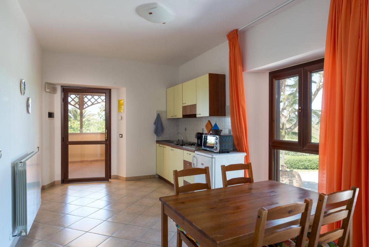 Agriturismo Le Vecchie Scuole كامبيليا ماريتيما المظهر الخارجي الصورة